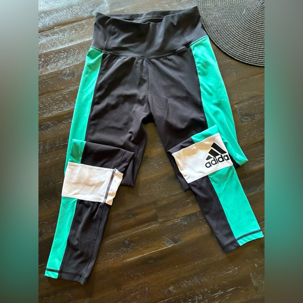 Adidas leggings